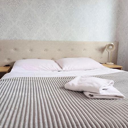 Hotel I Restauracja Borowianka 오스토프 빌코폴스키 외부 사진