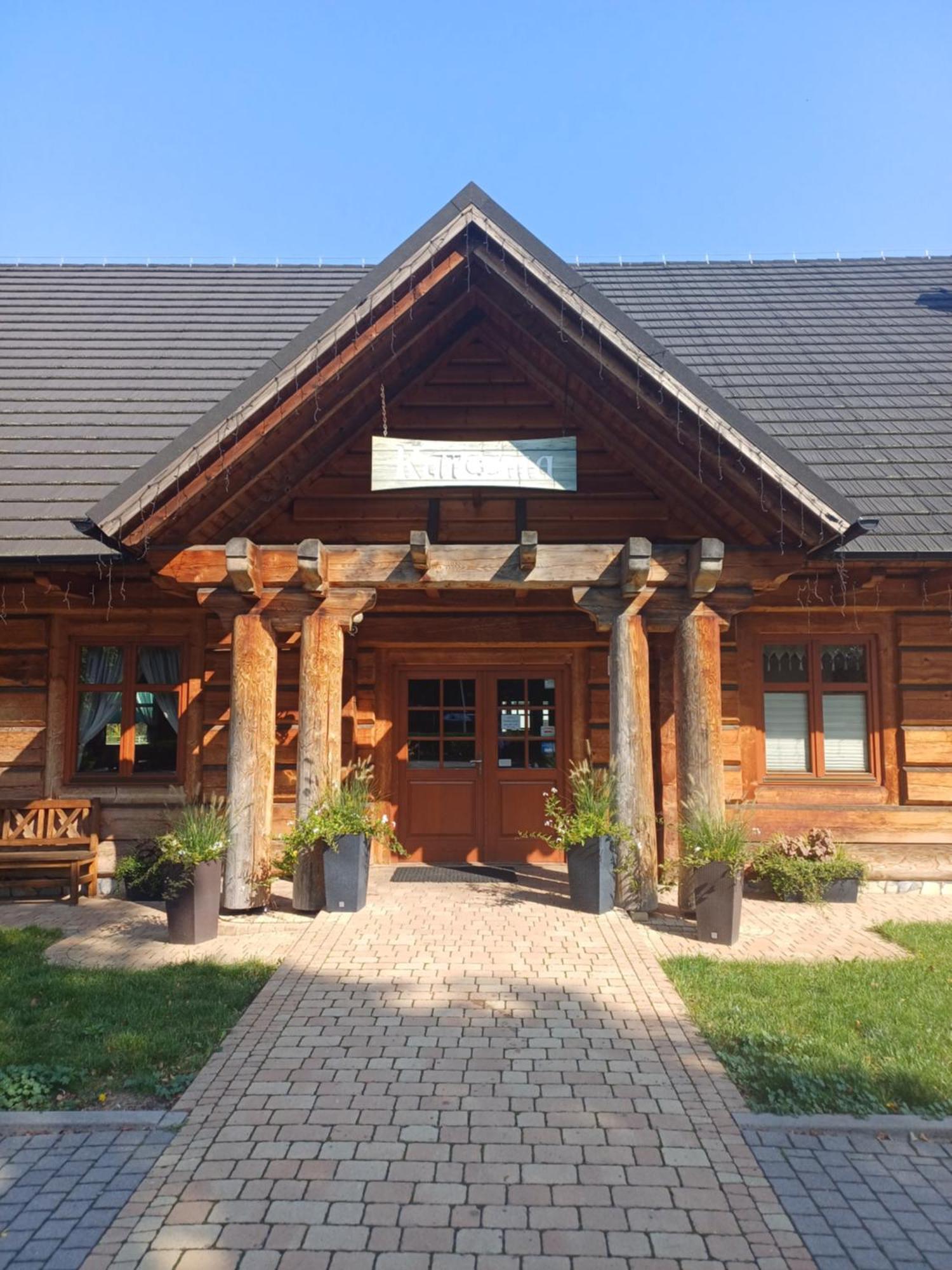 Hotel I Restauracja Borowianka 오스토프 빌코폴스키 외부 사진