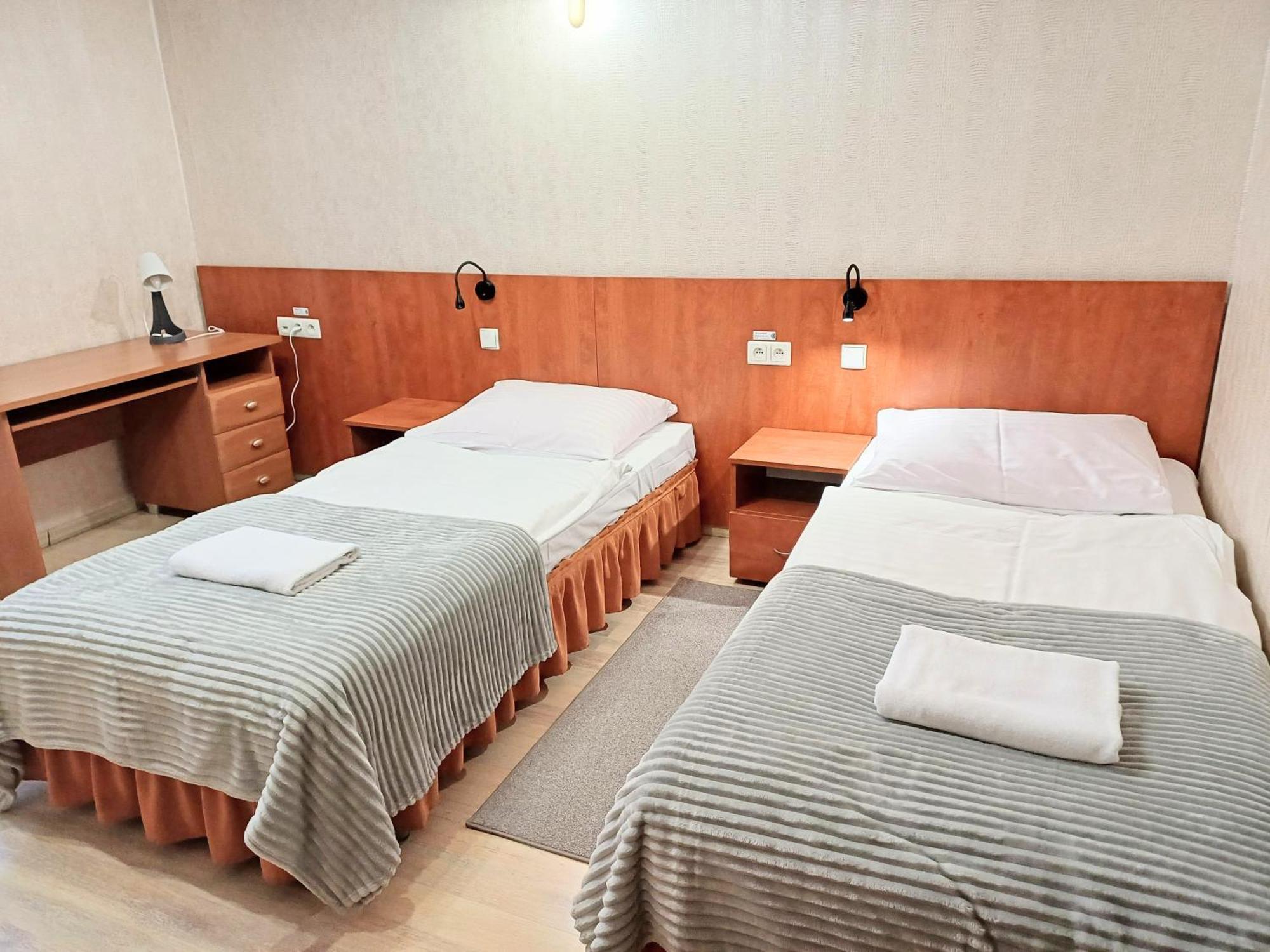 Hotel I Restauracja Borowianka 오스토프 빌코폴스키 외부 사진