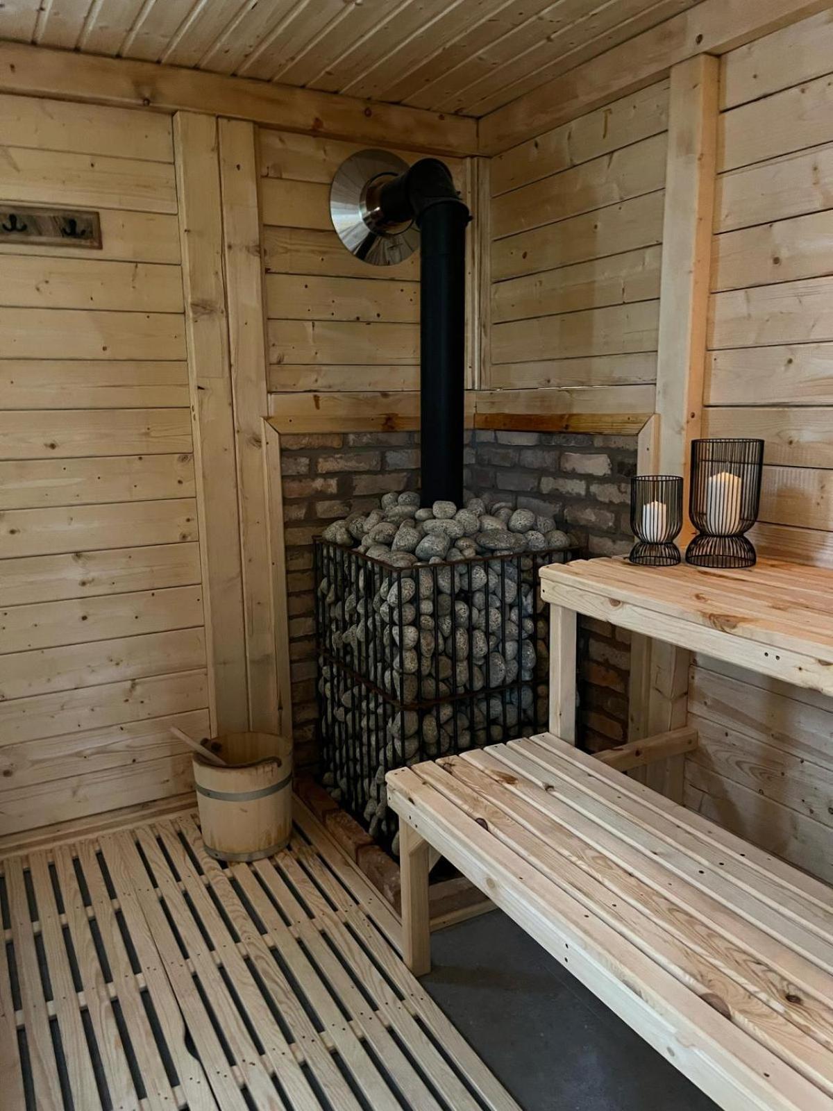 Hotel I Restauracja Borowianka 오스토프 빌코폴스키 외부 사진