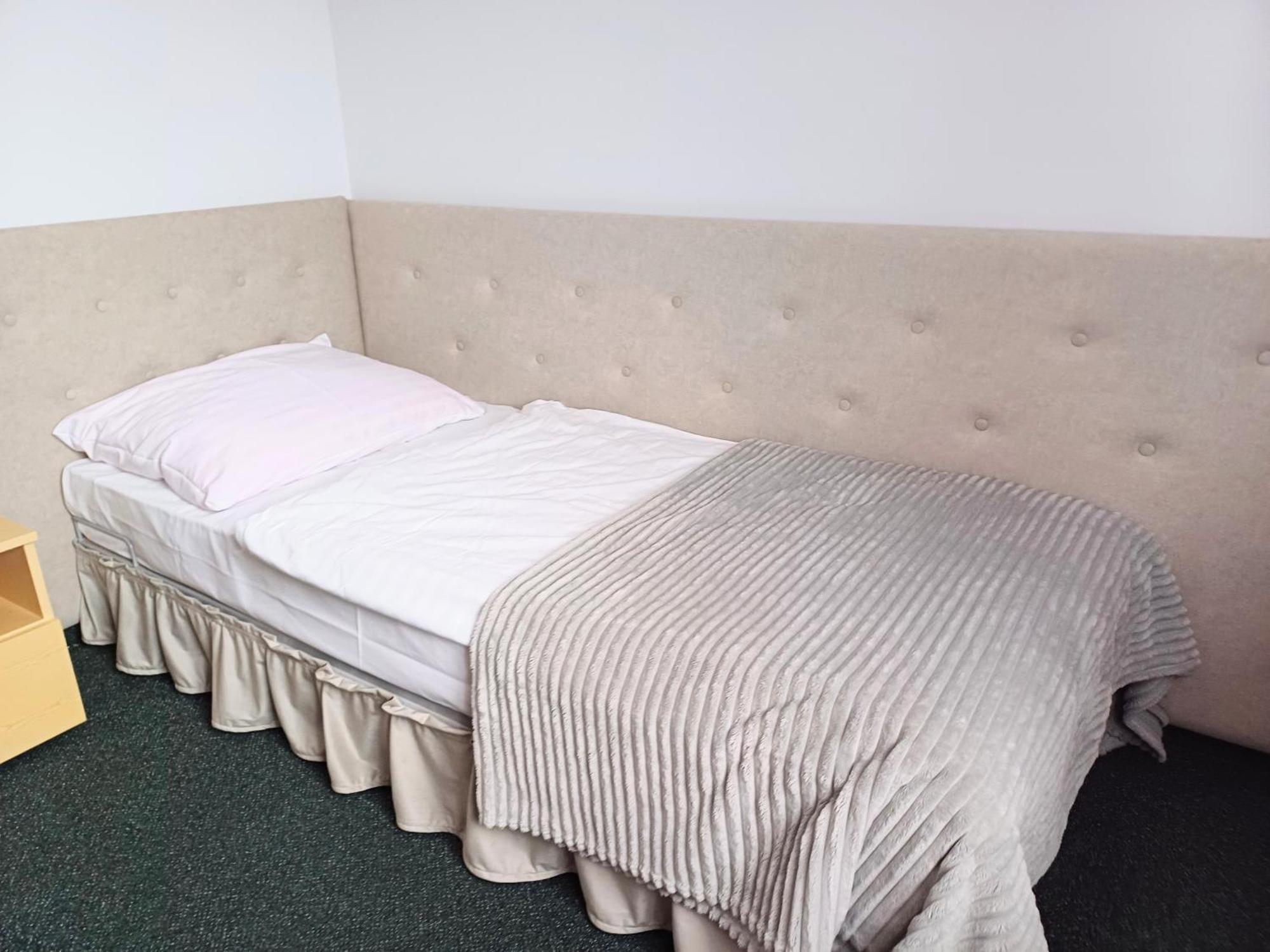 Hotel I Restauracja Borowianka 오스토프 빌코폴스키 외부 사진